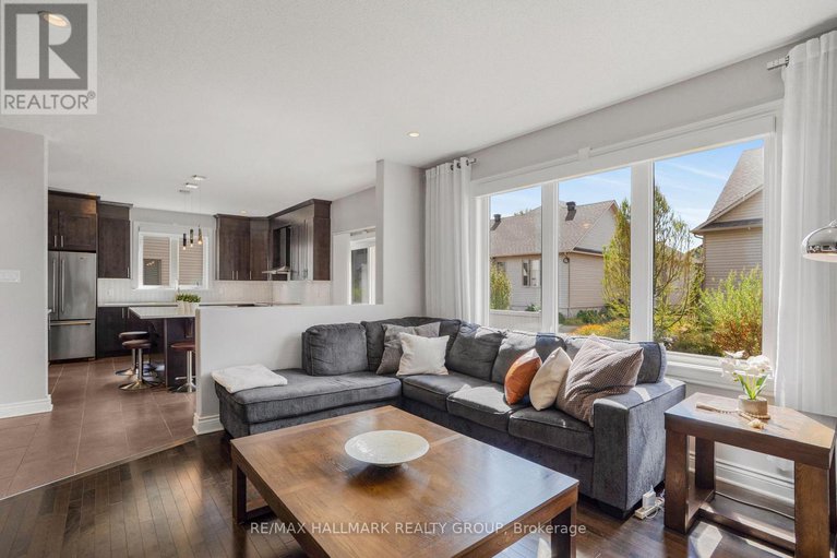 28788006/422-mercury-street/town-of-rockland/clarence-rockland/ontario/K4K0G8_16