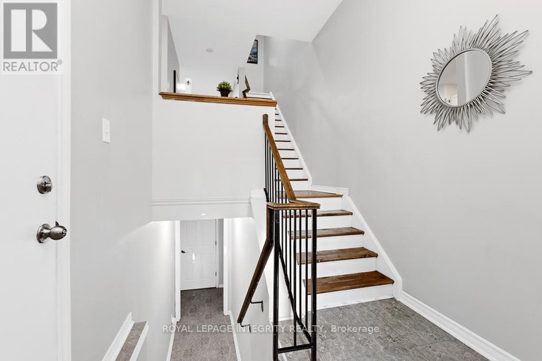 29093564/498-sandhamn-private/hunt-club-parkgreenboro/ottawa/ontario/K1T2Z6_2