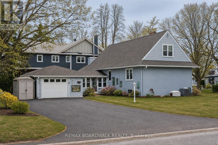29689978/961-kingsmere-avenue/mckellar-heightsglabar-park/ottawa/ontario/K2A3K3_3