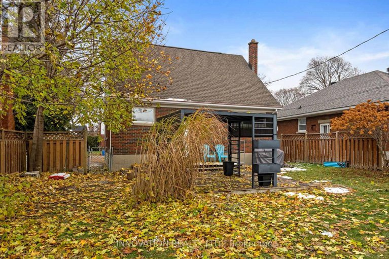 29116393/542-wolffdale-crescent/overbrookcastle-heights/ottawa/ontario/K1K1N5_38