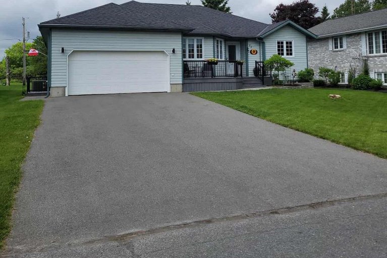 29099870/11-grove-street/iroquois/south-dundas/ontario/K0E1K0_2