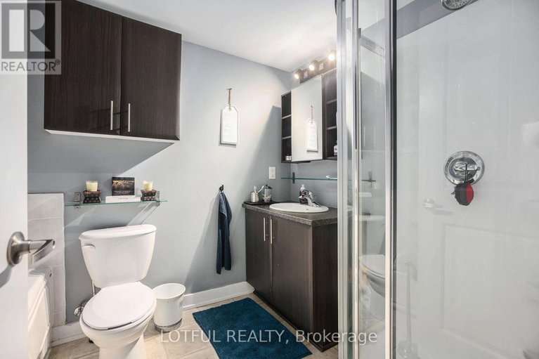 28641676/a-2016-dorima-street/avalon-east/ottawa/ontario/K4A0X5_25