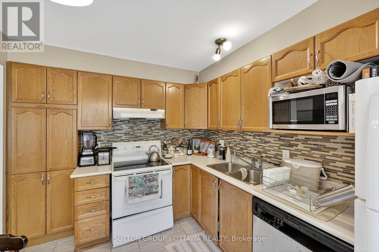 28992847/1473-launay-avenue/fallingbrookpineridge/ottawa/ontario/K4A3R9_16