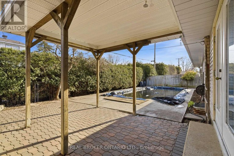 29601982/1294-fernwood-drive/south-keys/ottawa/ontario/K1V7J9_36