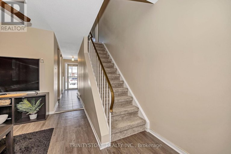 29630932/57-811-connaught-avenue/queensway-terrace-north/ottawa/ontario/K2B8K3_21
