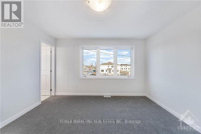 28896980/900-athenry-court/half-moon-bay/ottawa/ontario/K2J7C5_18