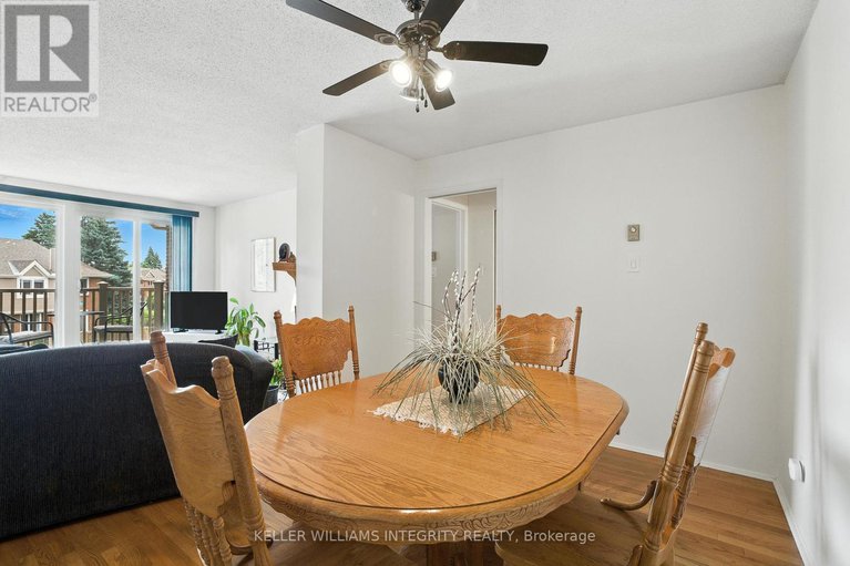 28528358/203-1750-marsala-crescent/fallingbrookpineridge/ottawa/ontario/K4A2G5_12