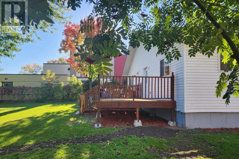 28979025/12-oak-street/lancaster/south-glengarry/ontario/K0C1N0_25