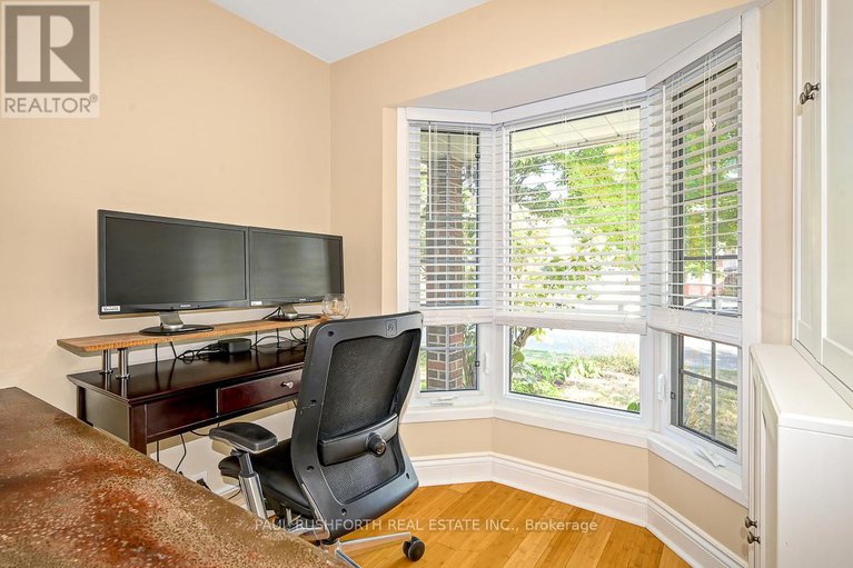 28965259/7-glenmoriston-avenue/glencairnhazeldean/ottawa/ontario/K2L2S3_13