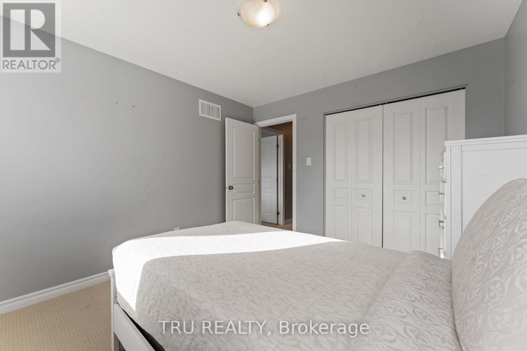 29188430/161-claridge-drive/longfields/ottawa/ontario/K2J5V8_29