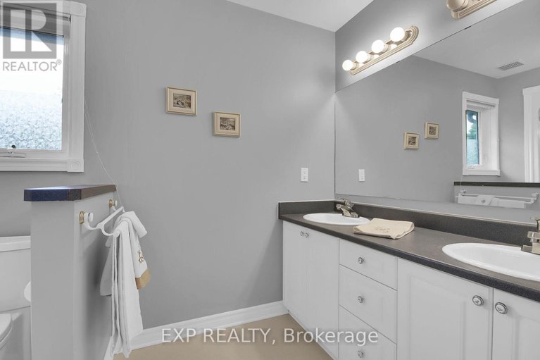 28795569/40-evelyn-street/almonte/mississippi-mills/ontario/K0A1A0_26
