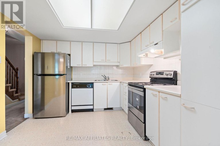 28813430/35-locheland-crescent/barrhaven-east/ottawa/ontario/K2G6H2_5