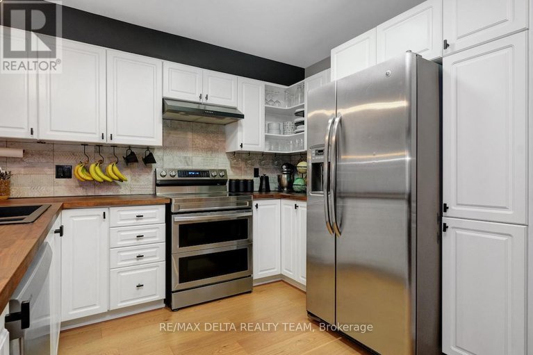 28887238/244-parkrose-private/chatelaine-village/ottawa/ontario/K4A0N8_17