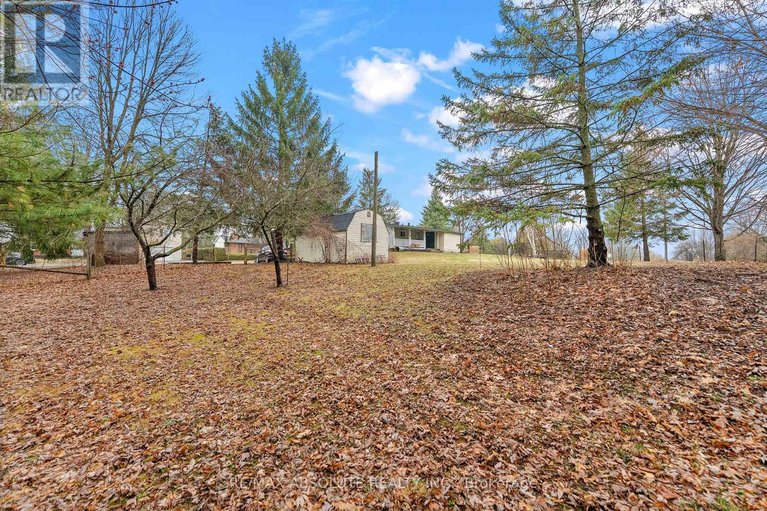 29619263/235-poole-street/mcnabbraeside-twps/mcnabbraeside/ontario/K7S1J1_20