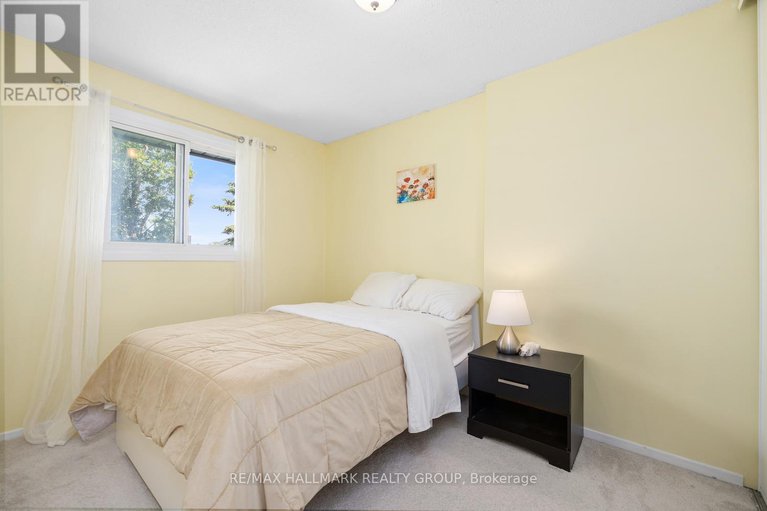 28421577/3238-uplands-drive/hunt-club/ottawa/ontario/K1V0C7_16