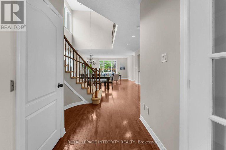 28586638/4463-shoreline-drive/riverside-southgloucester-glen/ottawa/ontario/K1V1R7_5