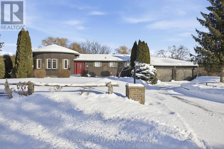 1653 Lakeshore Drive