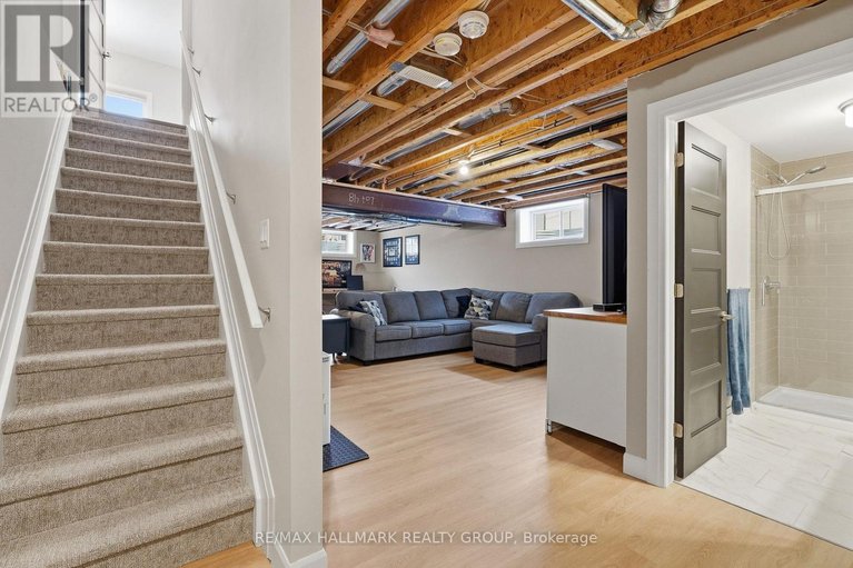 29668379/1212-avignon-street/embrun/russell/ontario/K0A1W0_33