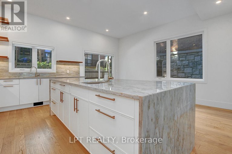 28385887/111-greenfield-avenue/ottawa-east/ottawa/ontario/K1S0X8_11
