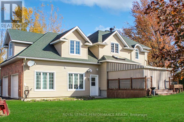 28175518/6218-shannon-lane/south-glengarry-lancaster-twp/south-glengarry/ontario/K0C1E0_7