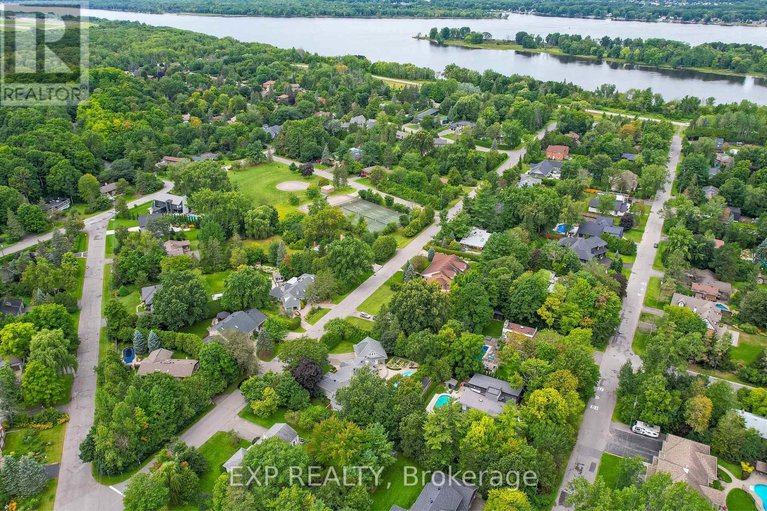 27934757/72-delong-drive/rothwell-heights/ottawa/ontario/K1J7E1_38