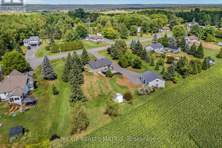 28746056/1526-sandy-hill-road/champlain-twp/champlain/ontario/K6A2R2_34