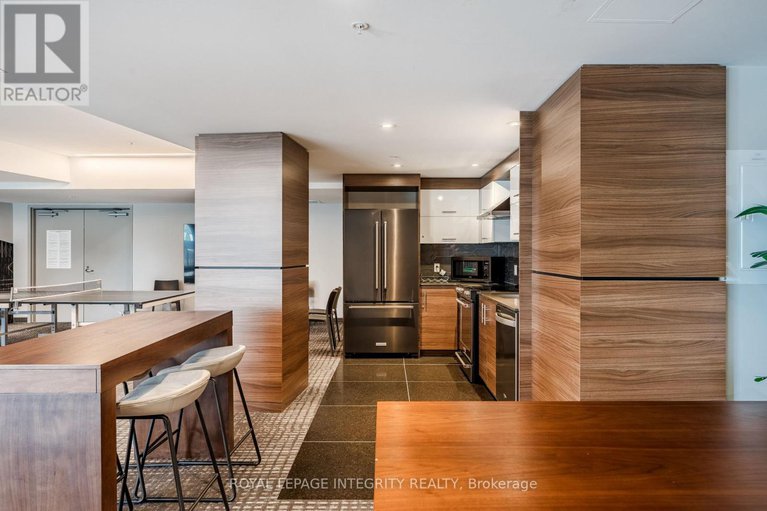 28943822/2902-805-carling-avenue/west-centre-town/ottawa/ontario/K1S5W9_30