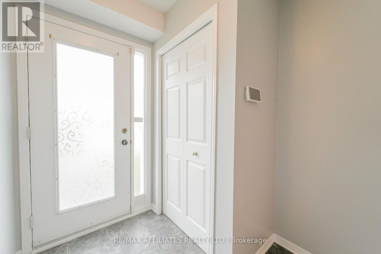 28581367/243-monterey-drive/leslie-park/ottawa/ontario/K2H7B1_3