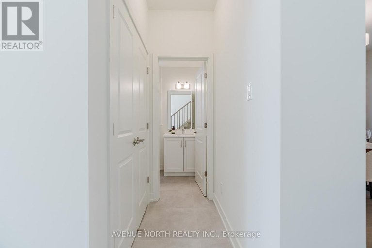 29652352/1729-rotterdam-circle/rural-kanata-central/ottawa/ontario/K2W1A5_9