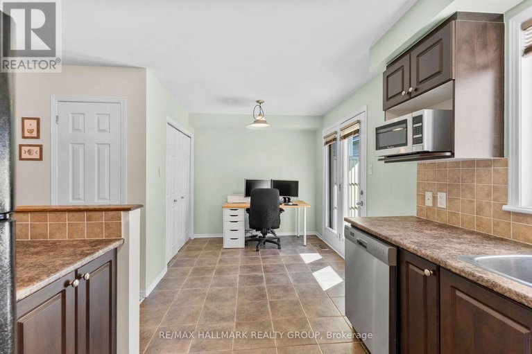 28777061/7-325-elite-private/longfields/ottawa/ontario/K2J0A4_15