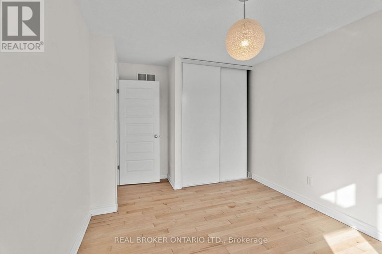 28910640/200-garrity-crescent/strandherd/ottawa/ontario/K2J3T7_23