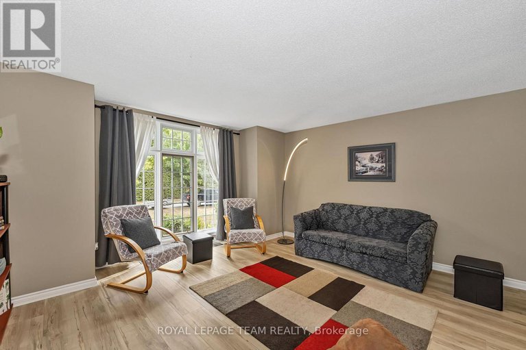 28795745/3384-bramble-lane/osgoode/ottawa/ontario/K0A2W0_6