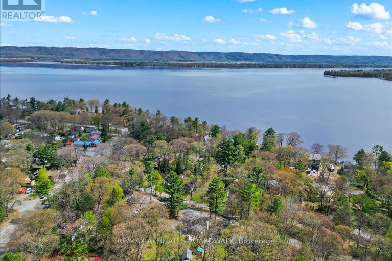 28310182/191-macmillan-lane/constance-bay/ottawa/ontario/K0A3M0_42