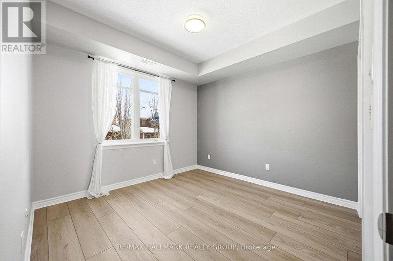 29410596/c-170-hornchurch-lane/longfields/ottawa/ontario/K2J2T3_24