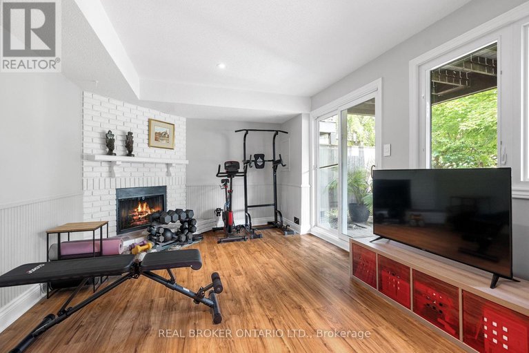 28849812/2-655-richmond-road/woodroffe/ottawa/ontario/K2A3Y3_32