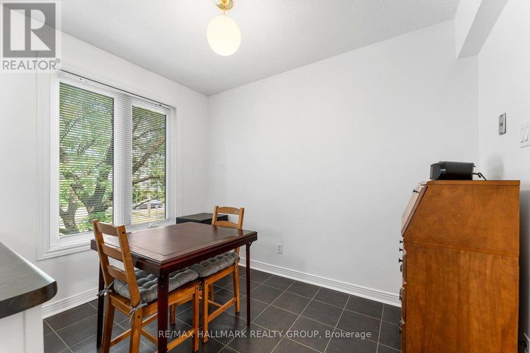 29486310/1916-russell-road/elmvale-acres/ottawa/ontario/K1G1L6_17