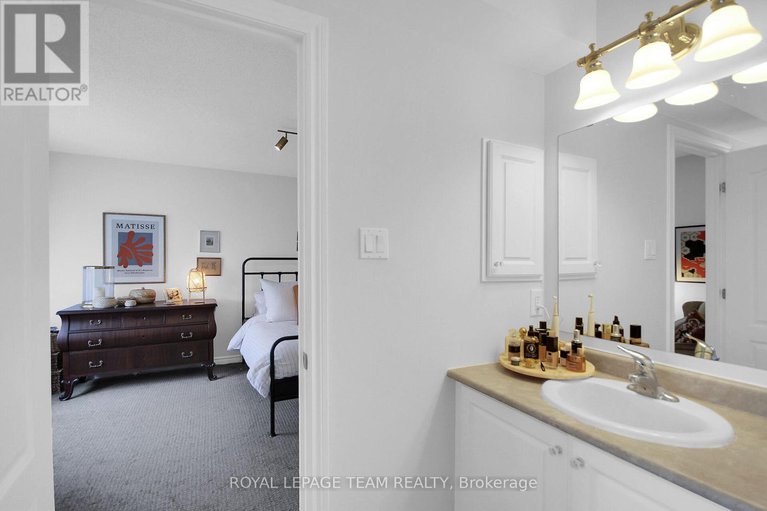 28846552/112-talltree-crescent/stittsville-central/ottawa/ontario/K2S0A9_20
