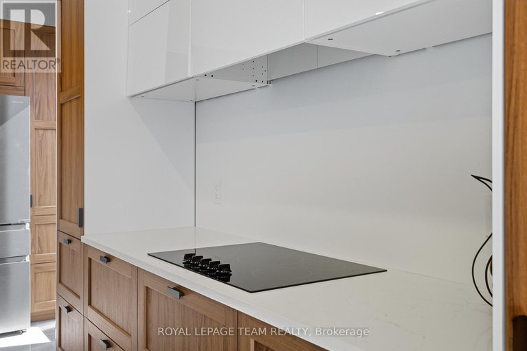 29001390/984-watson-street/fairfield-heights/ottawa/ontario/K2B6C2_15