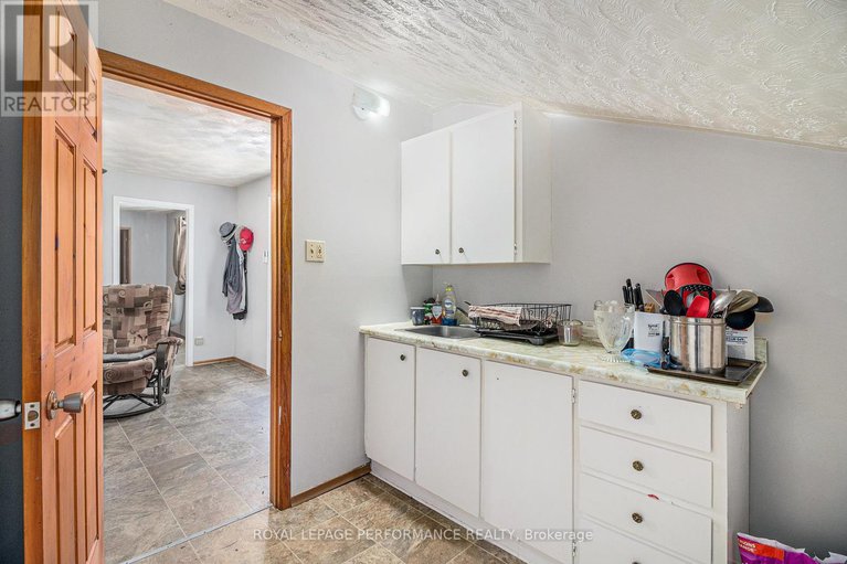 28651683/166-mccormick-road/alexandria/north-glengarry/ontario/K0C1A0_25