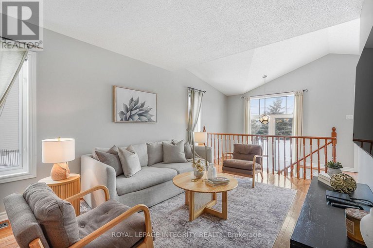 29378274/1033-markwick-crescent/notting-hillsummerside/ottawa/ontario/K4A4X5_9