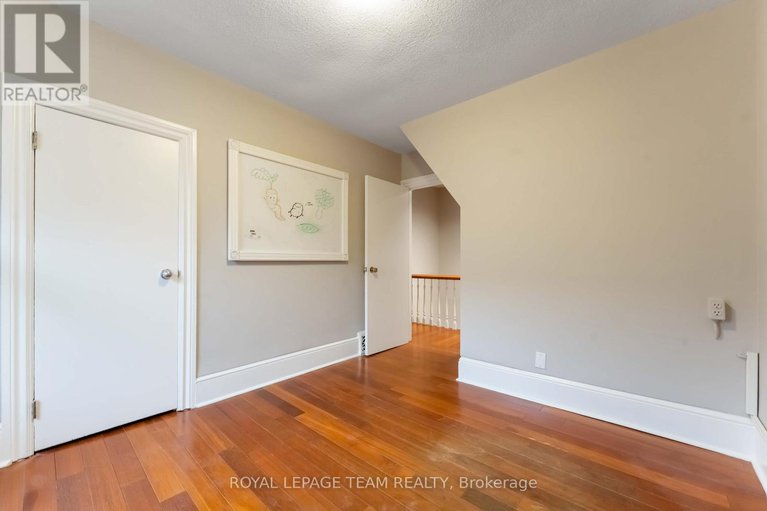28930931/205-pretoria-avenue/glebe/ottawa/ontario/K1S1X1_29