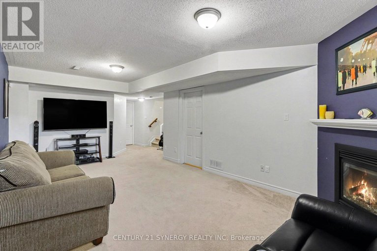 29646953/114-silvermoon-crescent/avalon-east/ottawa/ontario/K4A0P9_29