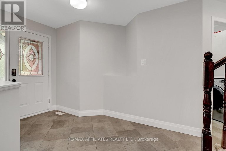 28483640/31-spur-avenue/bridlewood/ottawa/ontario/K2M2R9_5