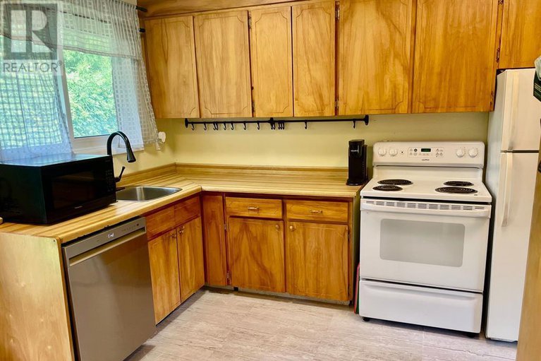 29102043/18-stinson-avenue/lynwood-village/ottawa/ontario/K2H6N1_5