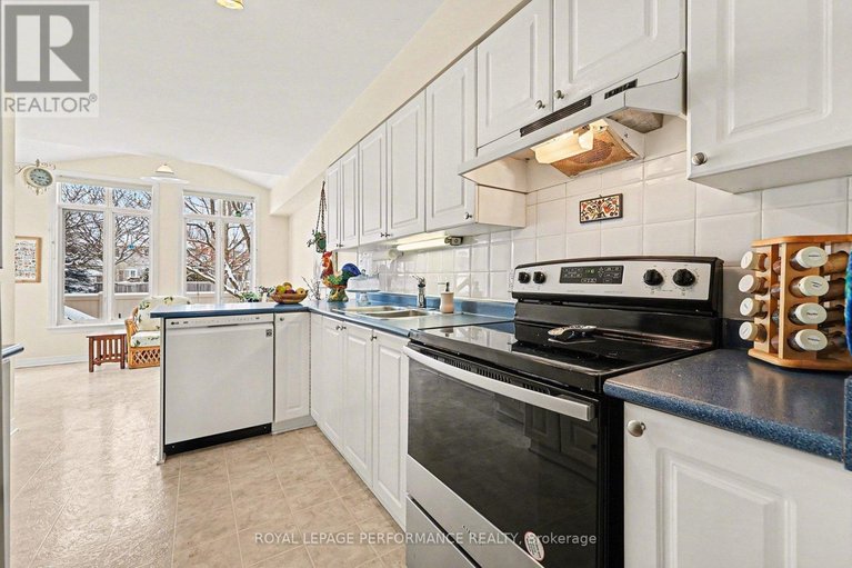 29608042/214-windhurst-drive/barrhaven-east/ottawa/ontario/K2G6H9_10