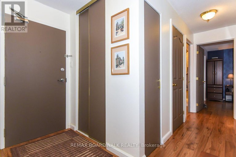 29263672/418-260-brittany-drive/viscount-alexander-park/ottawa/ontario/K1K4M2_13