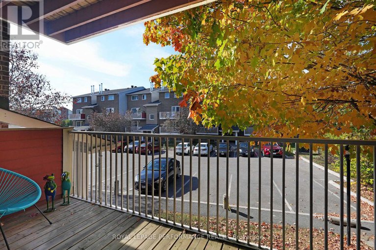 28961456/402-1589-st-bernard-street/sawmill-creektimbermill/ottawa/ontario/K1T3H8_24
