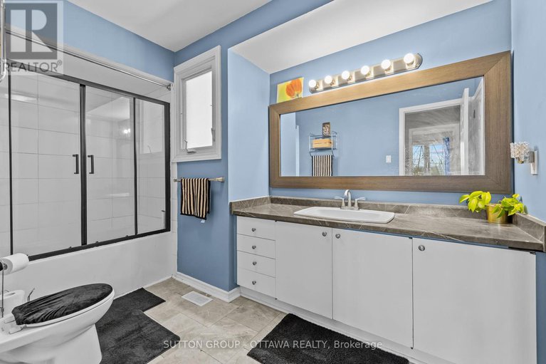 28368697/35-jackson-court/beaverbrook/ottawa/ontario/K2K1B6_31