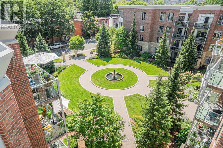 29326816/313-205-bolton-street/lower-townbyward-market/ottawa/ontario/K1N1K7_3