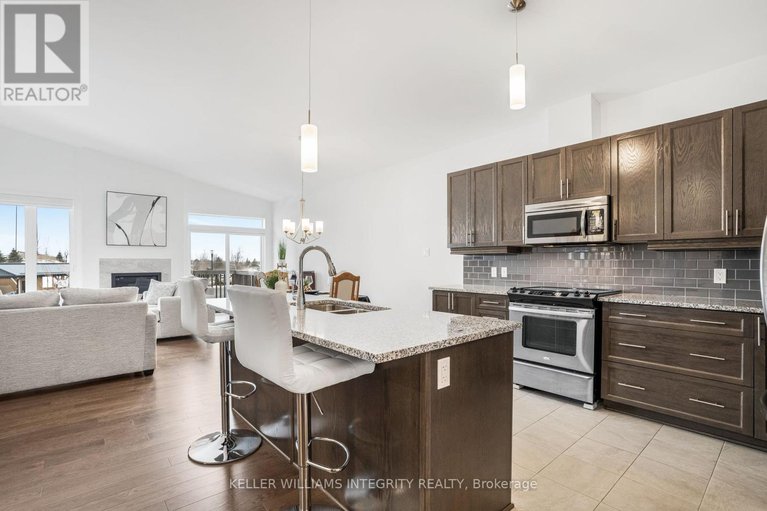 28395341/627-ruby-street/town-of-rockland/clarence-rockland/ontario/K4K0H3_8